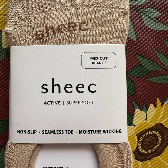 Sheec active mid cut no show socks - Picture 4 of 4